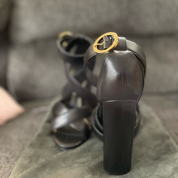 Black leather Tom Ford chunky heels with unique gold loops (stamped with TF) - Picture 6 of 7